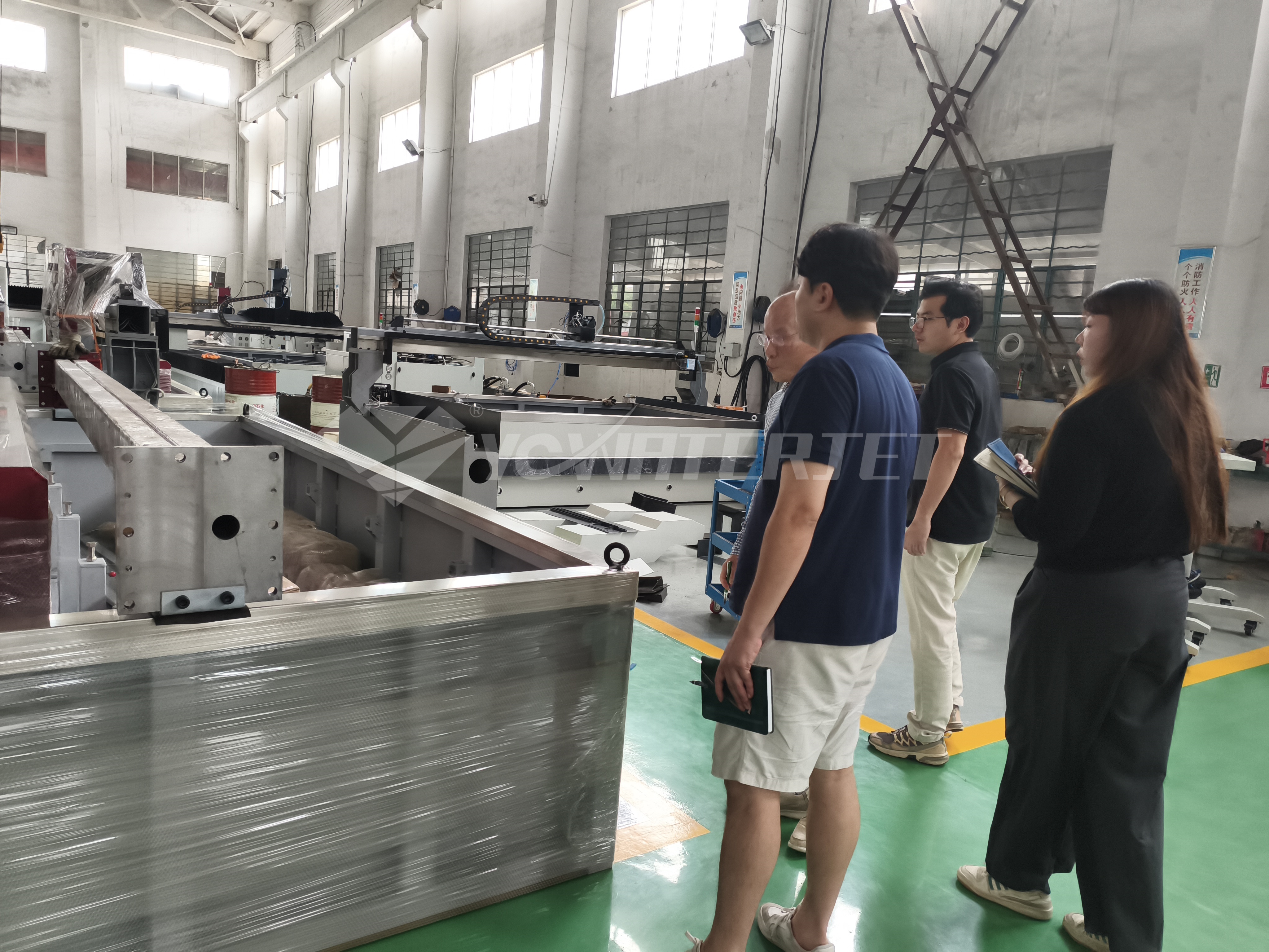 waterjet cutting table frame Wasserstrahl -Schneidentischrahmen