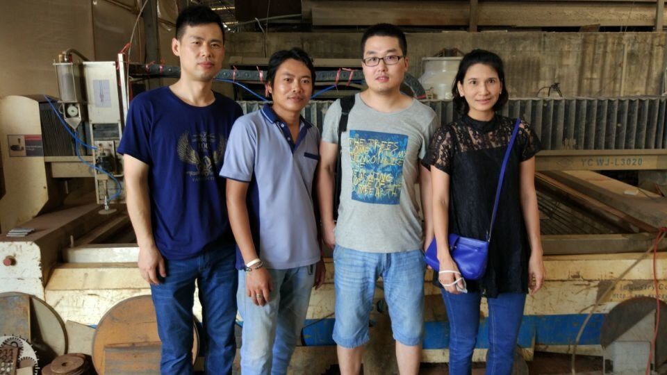 Ingenieure sorgen nach dem Verkauf in Thailand.jpg