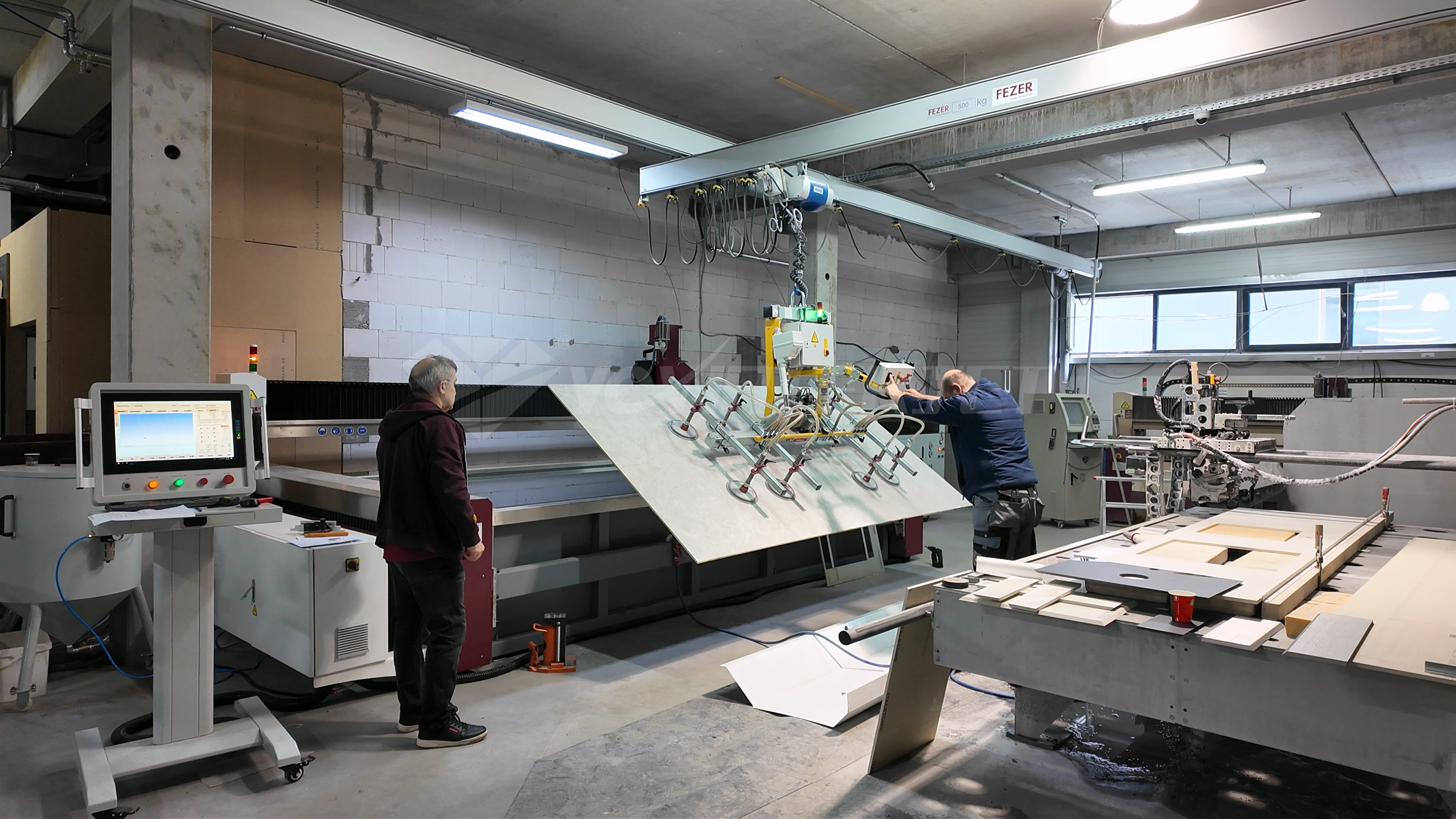 Schneiden von K&uuml;chenarbeitsplatten aus Marmor 