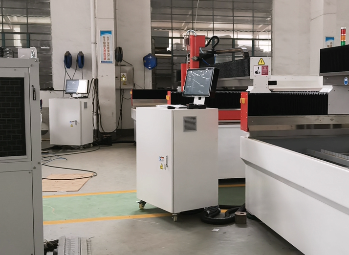 E-Serie maschinenbezogene CNC-Steuerung