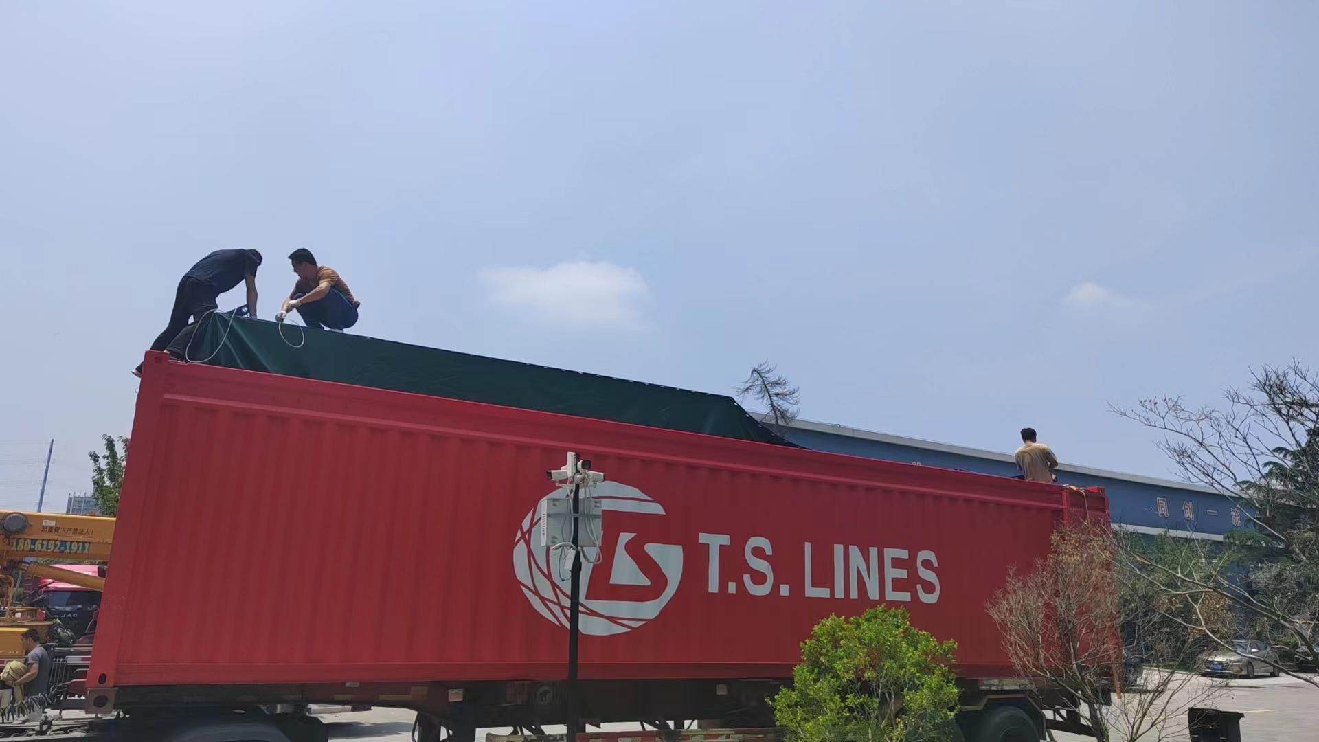 Dual-Robot-Wasserstrahlsystem erfolgreich an Thai geliefert